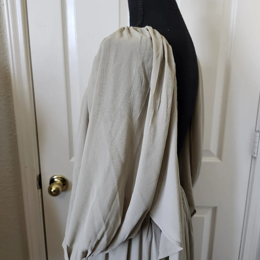 Light Gray Ruffle-Hem Midi Dress - Brand Unspecified
